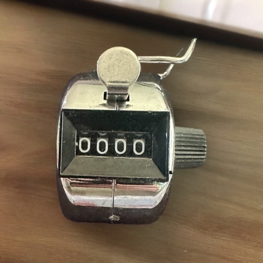 Manual Click Counter - Pitch Counter